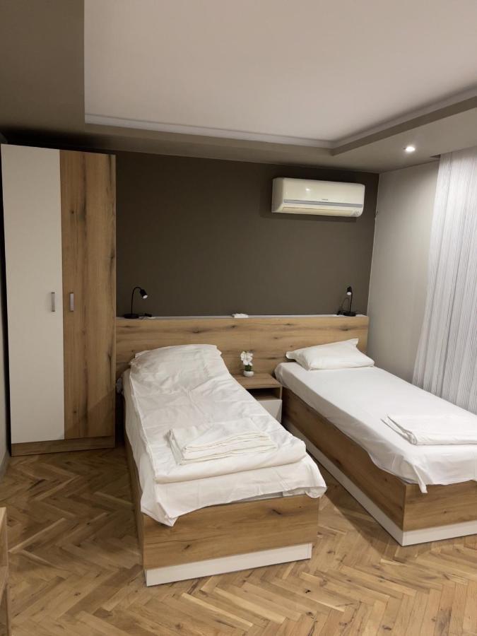Ivet Guest Rooms ヴァルナ エクステリア 写真